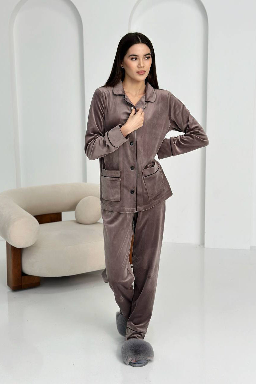 Велюровий костюм на ґудзиках з двома кишенями 098-22 XL-XXL
