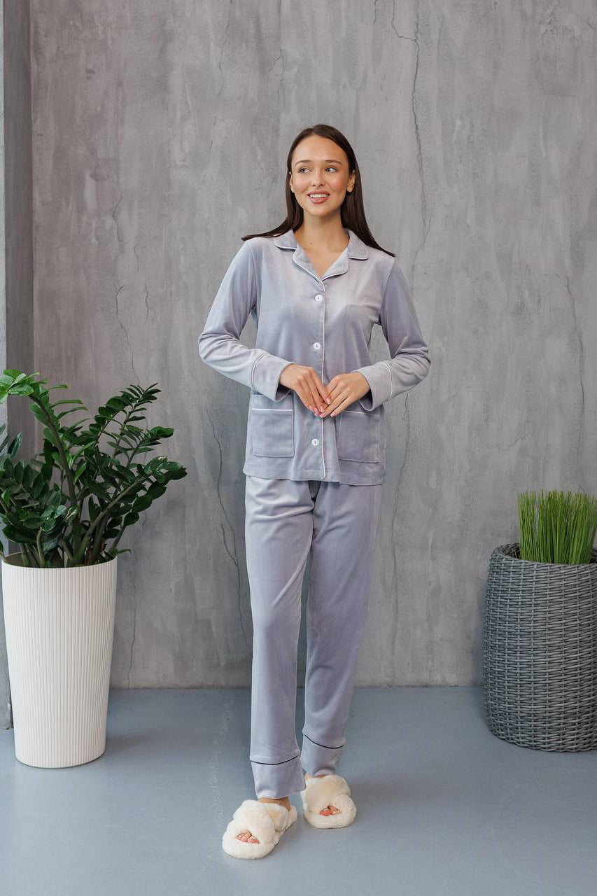 Велюровий костюм на ґудзиках з двома кишенями 098-22 XL-XXL