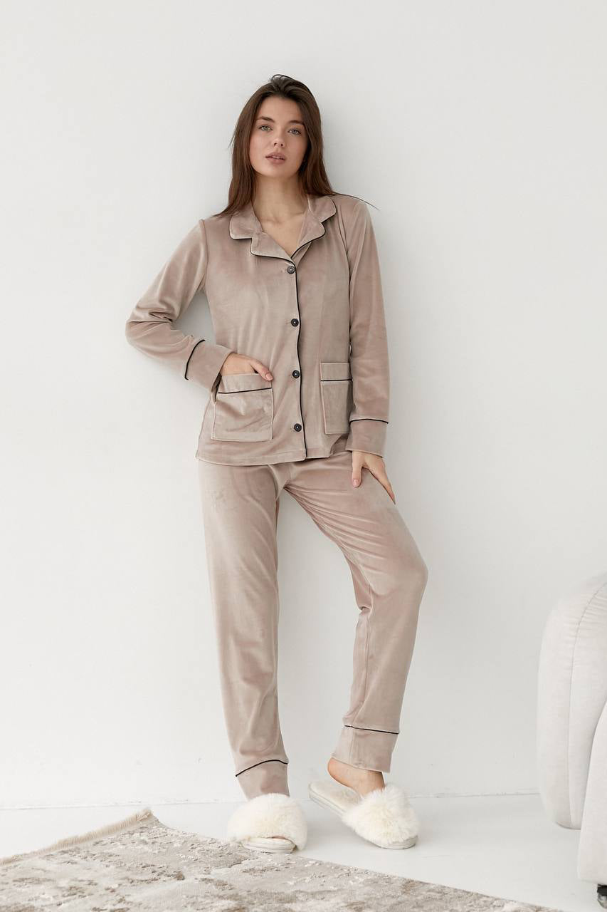 Велюровий костюм на ґудзиках з двома кишенями 098-22 XL-XXL